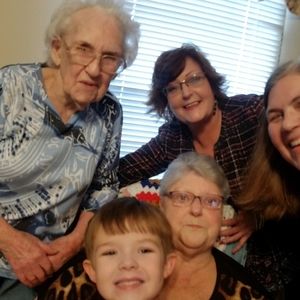 Meet your Posher, Renee